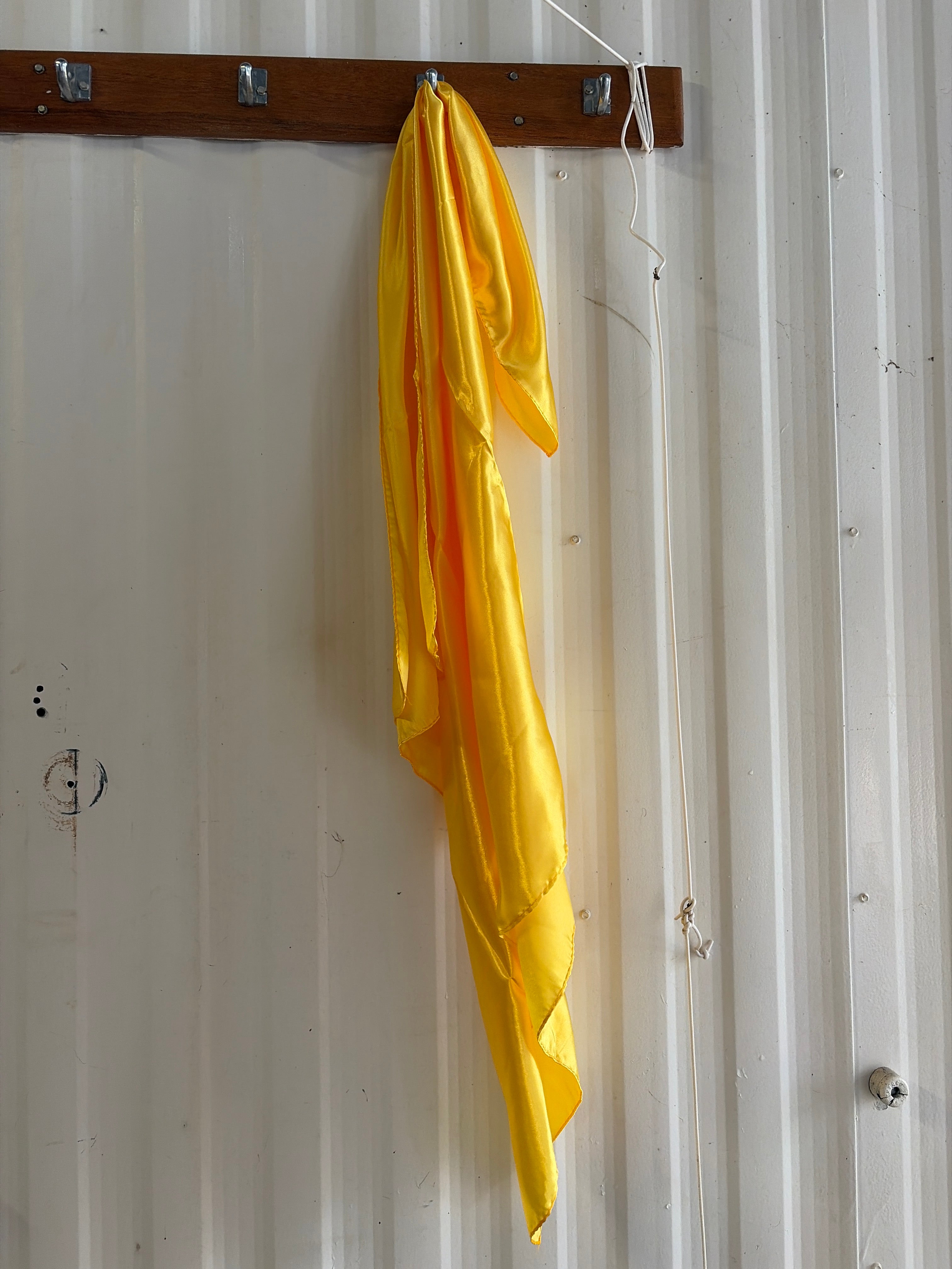 Yellow wild rag